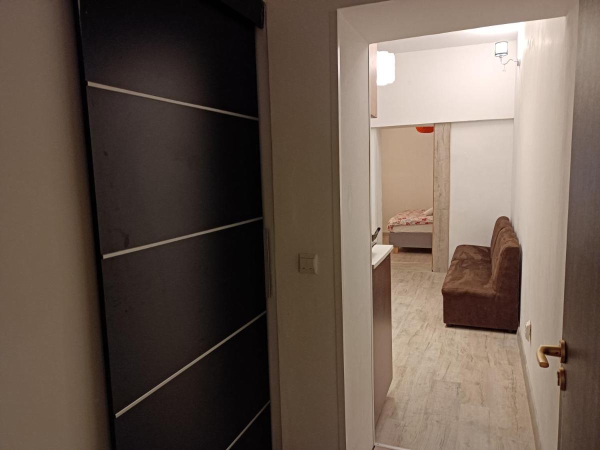 Lux Apartament In The Bubble Of Piata Romana Bucareste Exterior foto